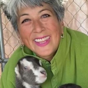 Meet your Posher, Pinky